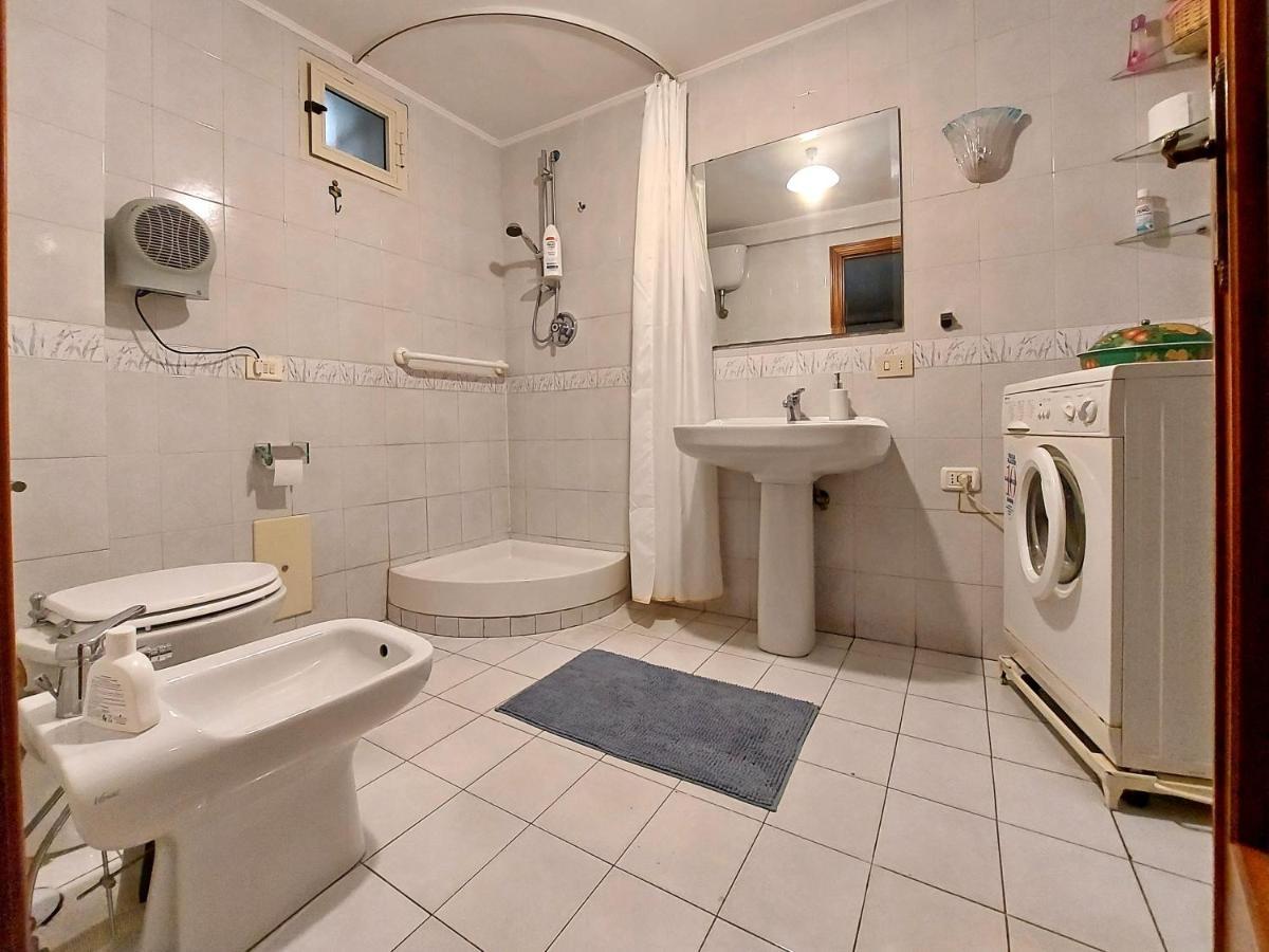 Casa Mariu' Apartment เนเปิลส์ ภายนอก รูปภาพ